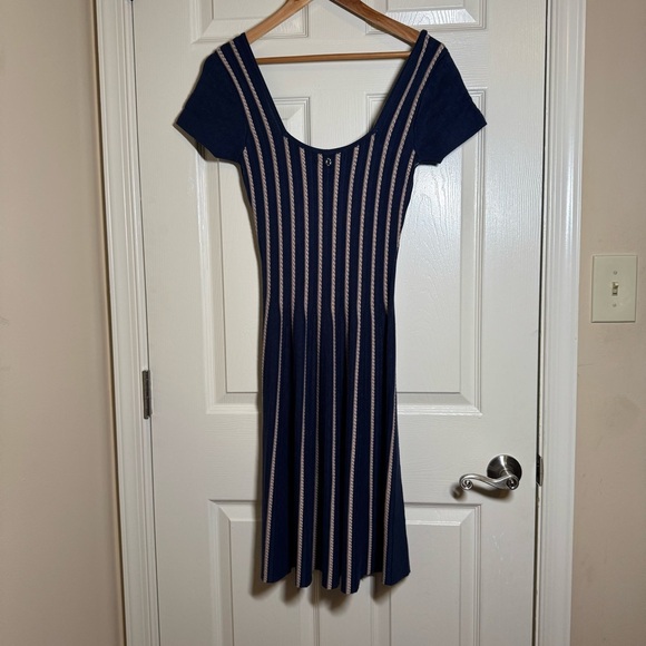 Guess Blue and Cream Striped Knit Flare Dress Size S - Picture 10 of 12